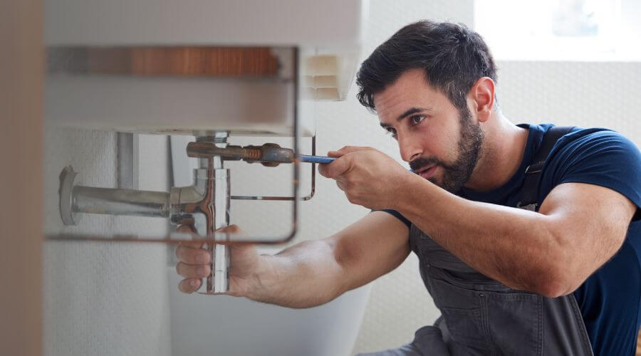 Sink faucet replacement in Westport, IN